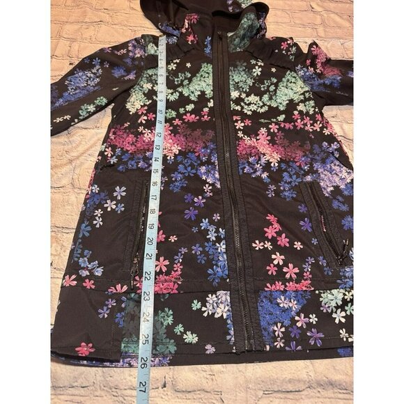 Lululemon Run: Bandit Jacket Petal Pop Multi / Black Size 4 - Picture 8 of 15